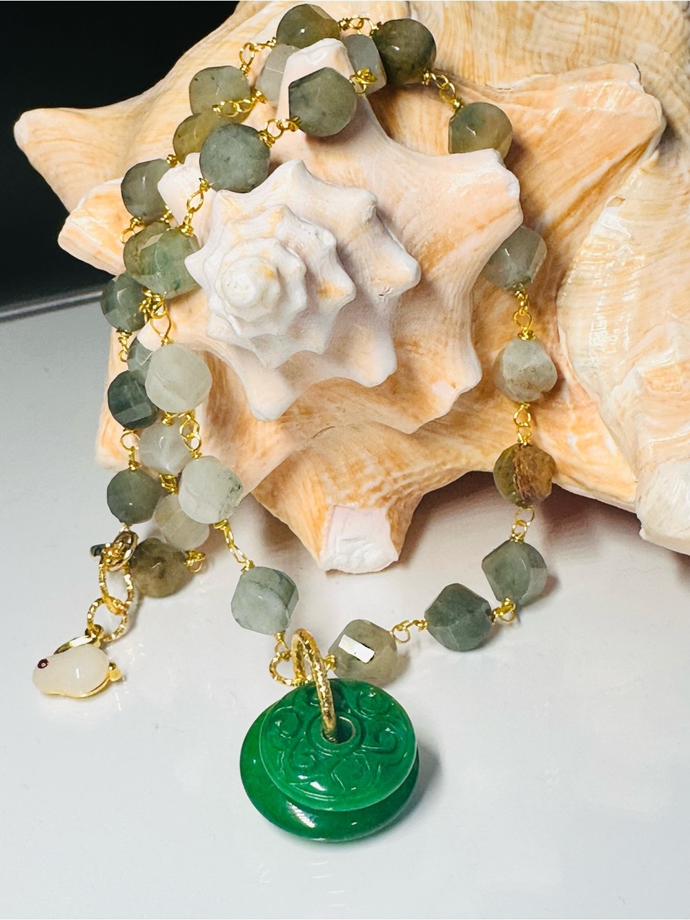 ARTISAN Green Jade and Agate Necklace